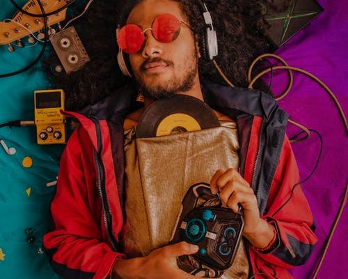 Casques audio, enceintes, écouteurs: les nouveaux appareils high-tech pour profiter à fond de votre musique
